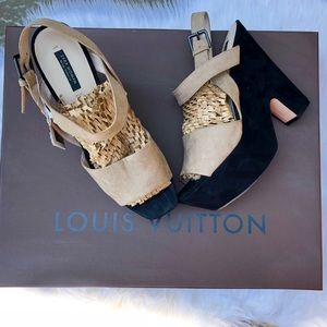 Chic Chunky Taupe/Tan Heels